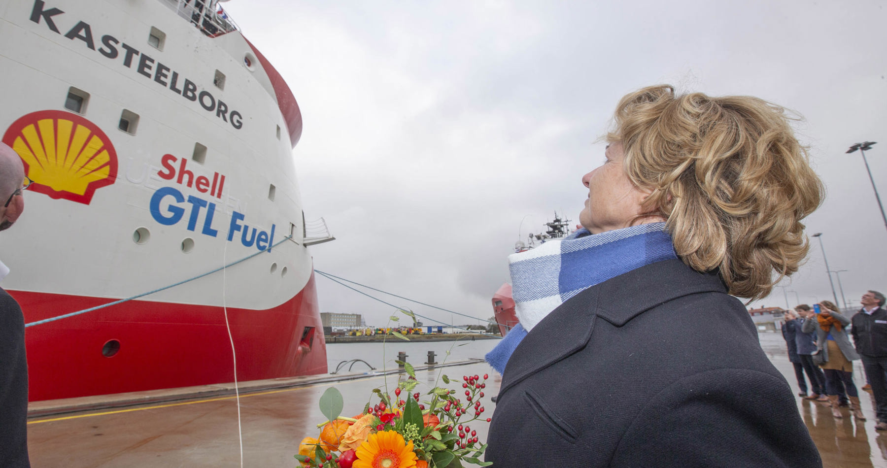 Walk to Work vessel Kasteelborg christened in Port of Den Helder