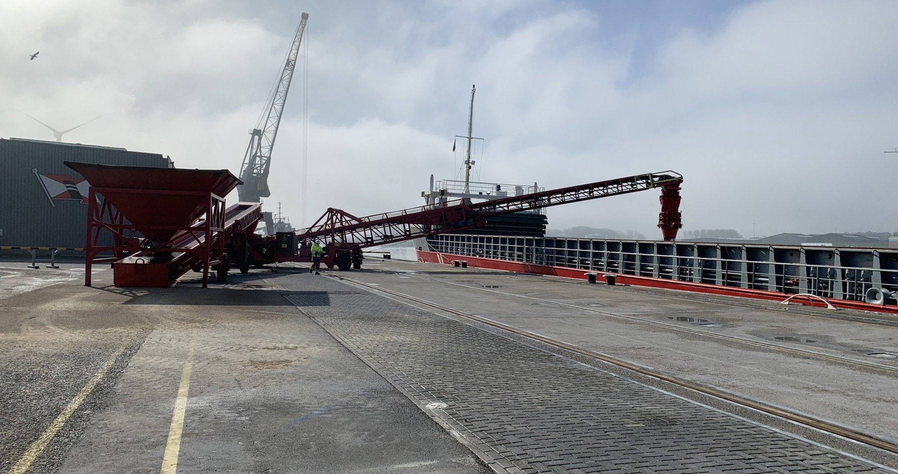 Wagenborg terminals services MV Hydra and MV Helenic