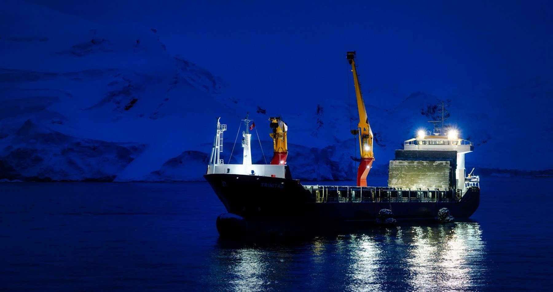 First cargo delivery from Antarctica in Montevideo by MV Trinitas