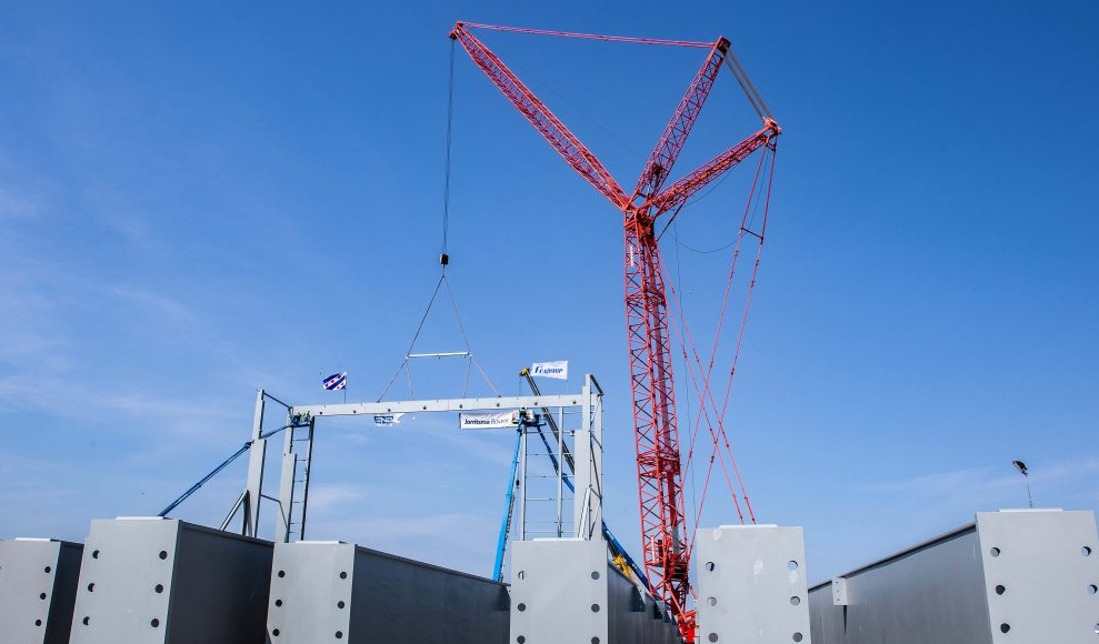 Raupenkran verleih Wagenborg GmbH