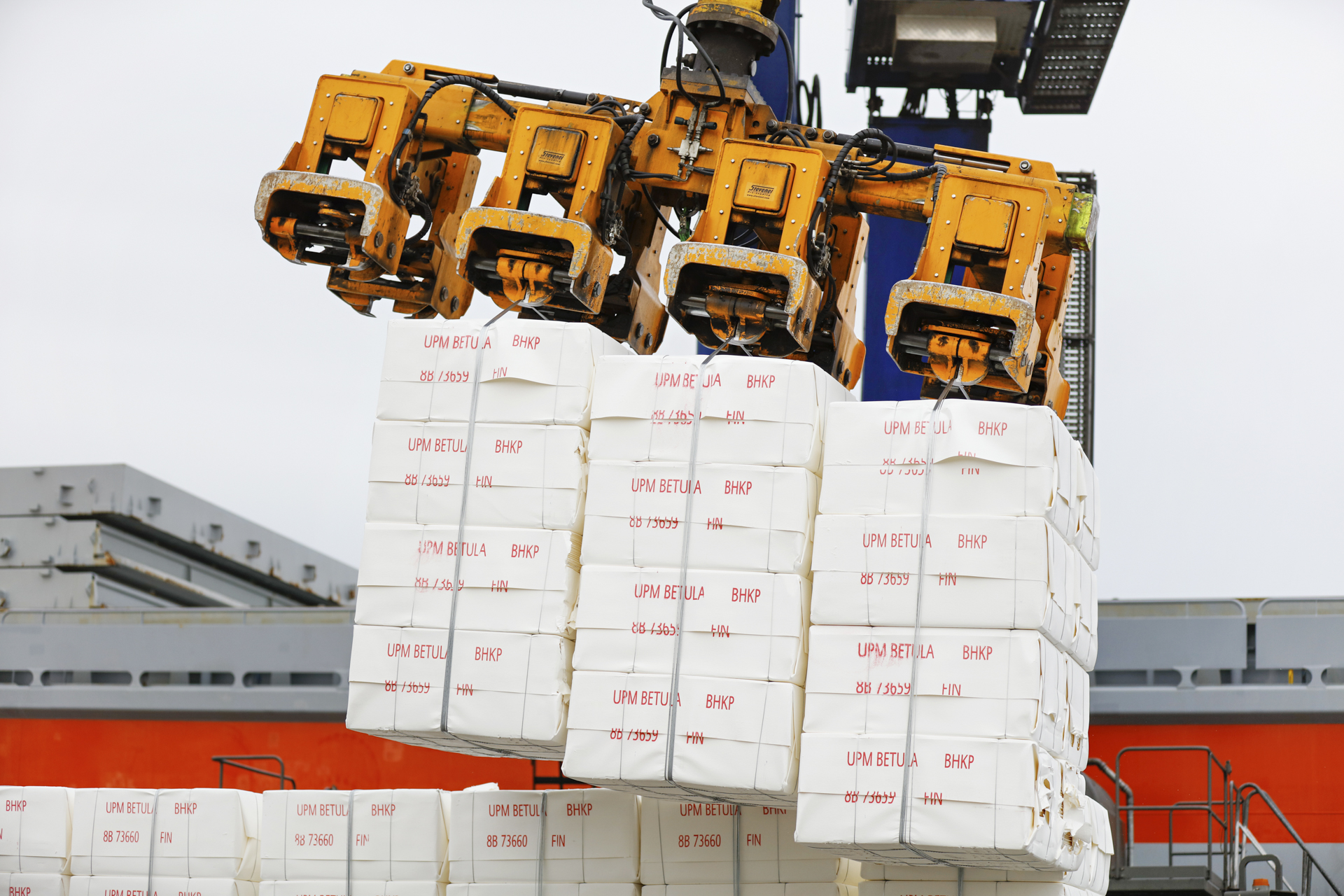The Egbert Wagenborg transports UPM pulp from Finland to southern Europe.  Photo: Karolina Isaksson, Bildbolaget Du&Vi.