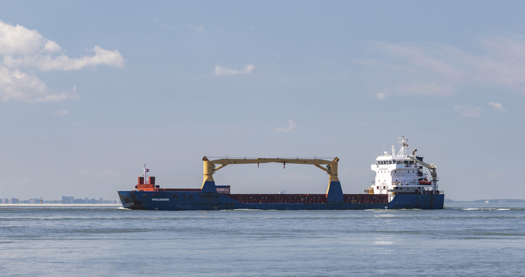 MV Wislaborg demonstrates Wagenborg ambitions in West Africa