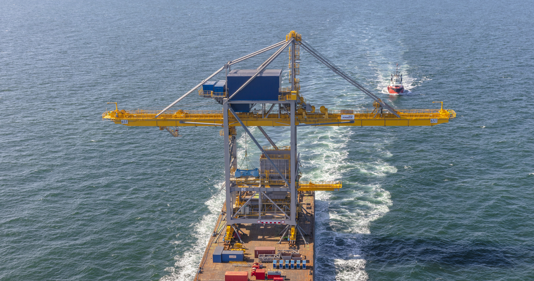 Wagenborg tows a new port crane from Poland to Tata Steel in IJmuiden