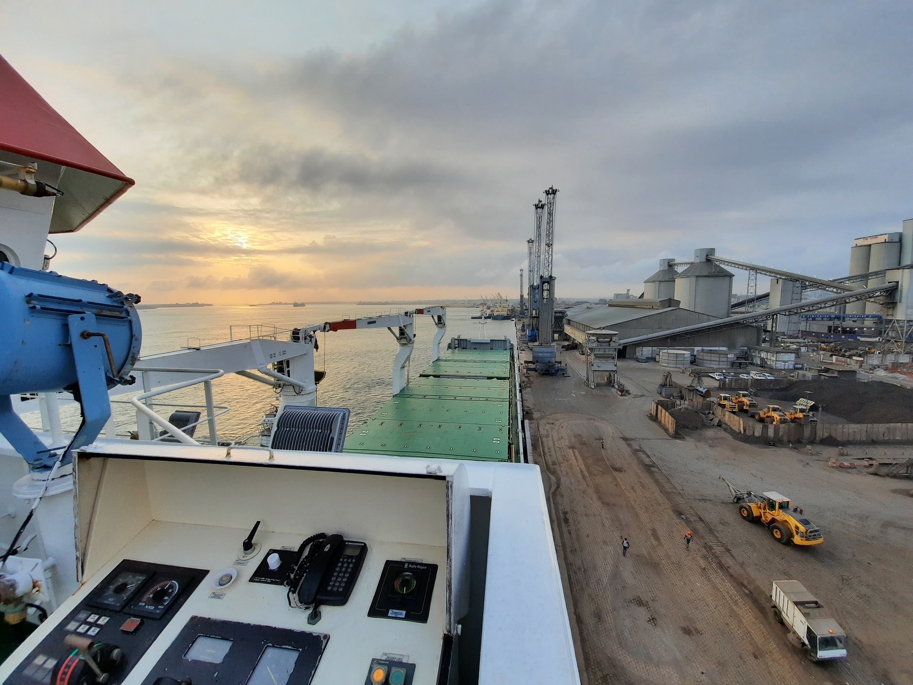 MV Amazoneborg in Ivory Coast to load concentrates for the Saint Lawrence