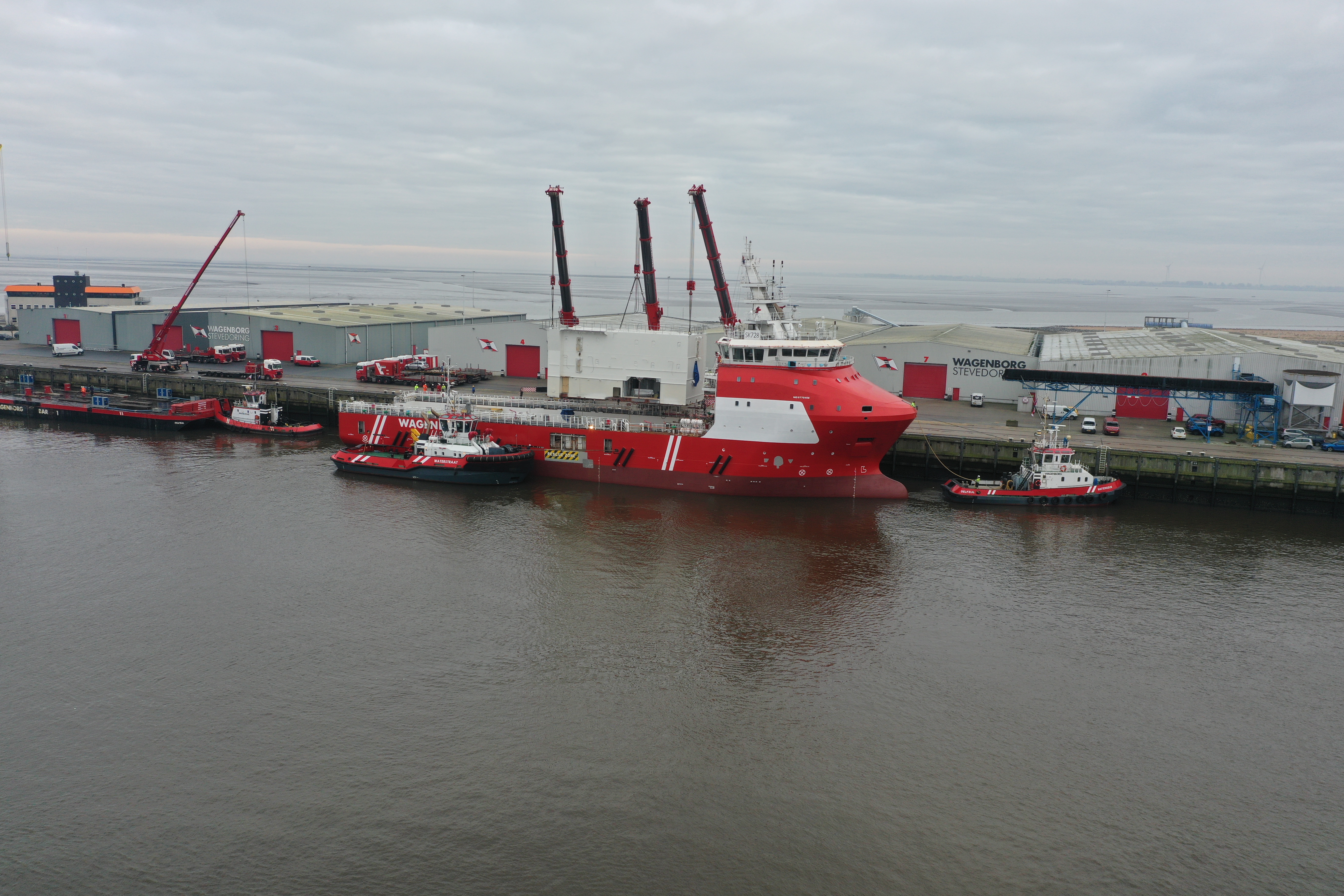 Wagenborg Offshore signs contract for third walk to work vessel on the Southern North Sea