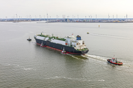 Wagenborg welcomes first floating LNG facility in Eemshaven